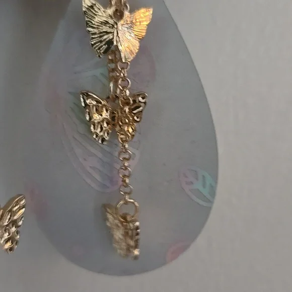 Butterfly Gold Chain Teardrop Earrings - Picture 2 of 3